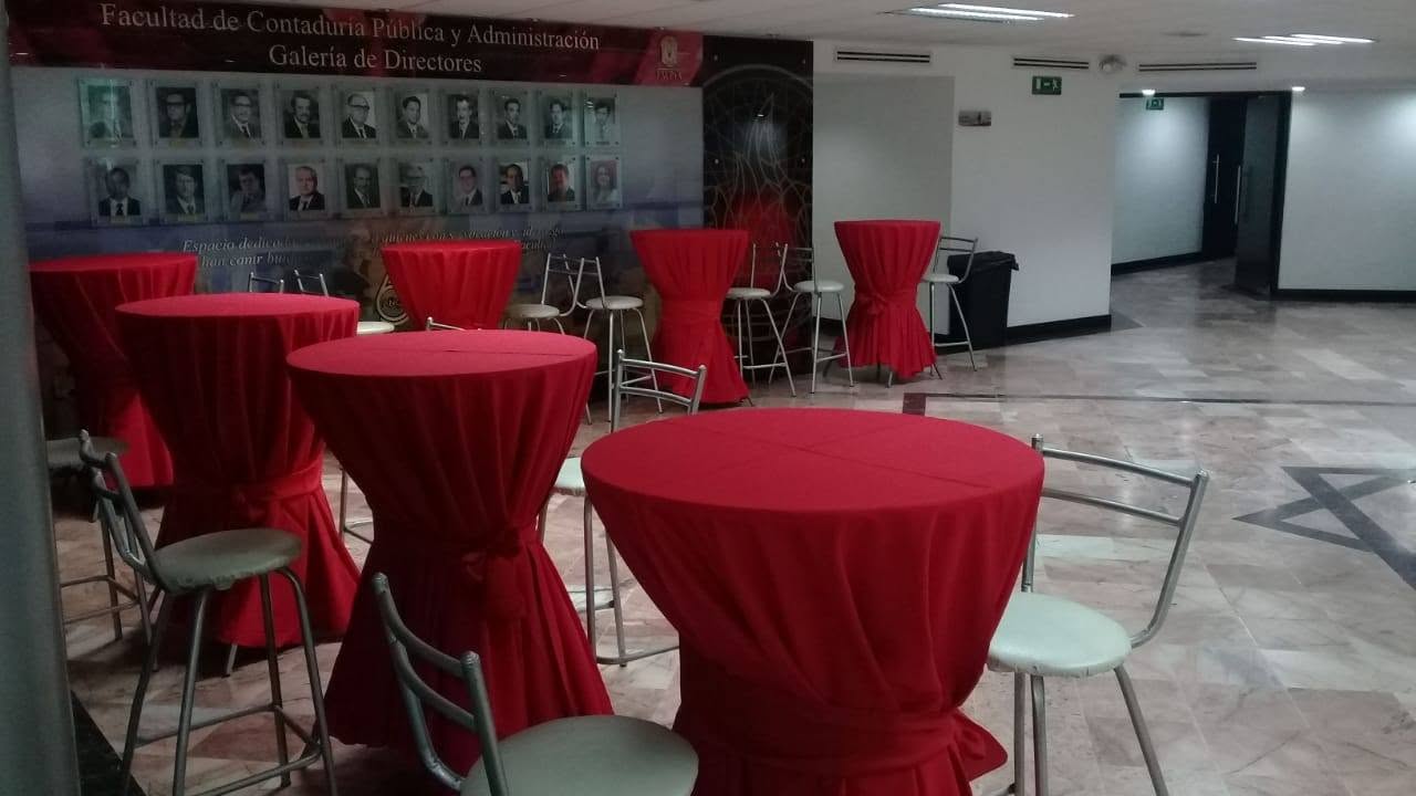 Mobiliario y Montaje — Modelo 1